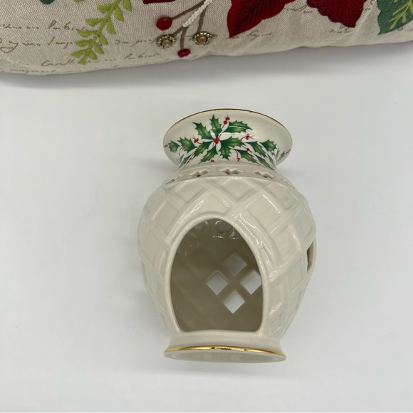 Lenox Holiday Gold-Banded Fragrance Warmer - Picture 4 of 7